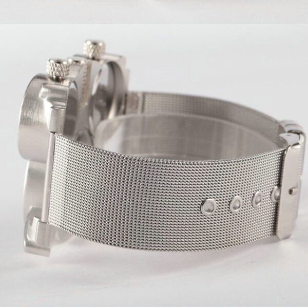 Large-dial compass-style men’s watch with stainless steel mesh strap, featuring quartz CITIZEN movement and water-resistant design.